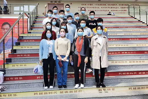 上海官网斗鱼体育组织开展无偿献血活动